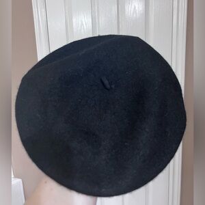 Classic Black Beret